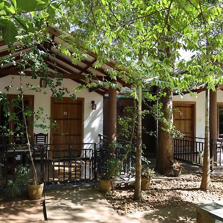 Max Safari Villa Udawalawe Exterior foto