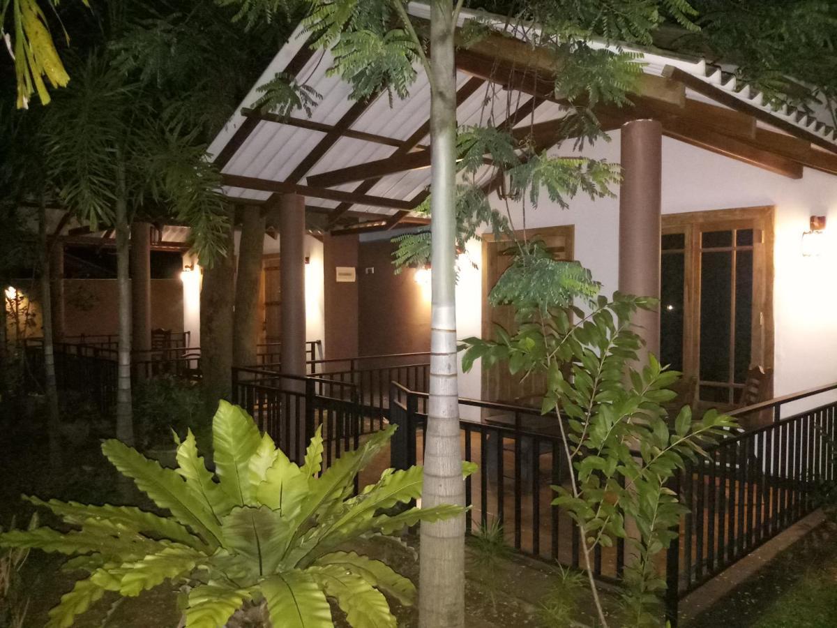 Max Safari Villa Udawalawe Exterior foto